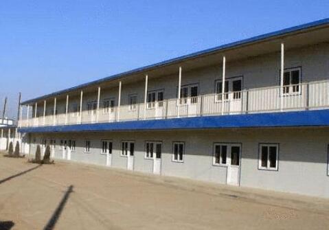 濟(jì)南地鐵項(xiàng)目施工使用中筑住人集裝箱房